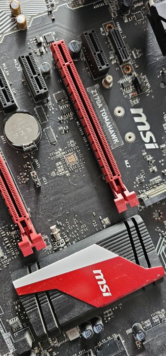 Procesor i Mobo -  Intel i5-6500 3.20GHz + MSI Z170A TOMAHAWK

https:/