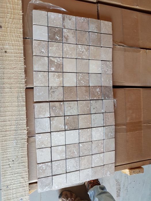 Pedra Travertine 5x5 em pastilha