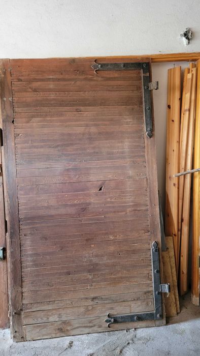 Drzwi garażowe drewniane
