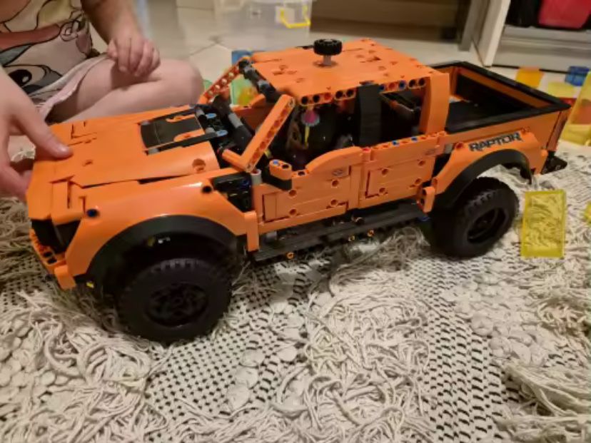 Сумісний конструктор з 42126 Technic Ford F-150 Raptor (1379шт)