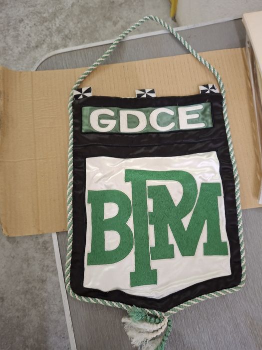 Galhardete antigo banco pinto Magalhães