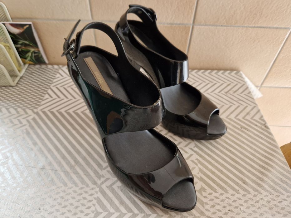 Buty MELISSA rozmiar 39 stan bardzo dobry
