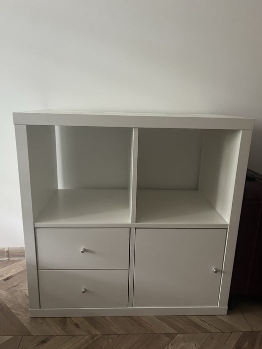 Otwarty regał Ikea kallax