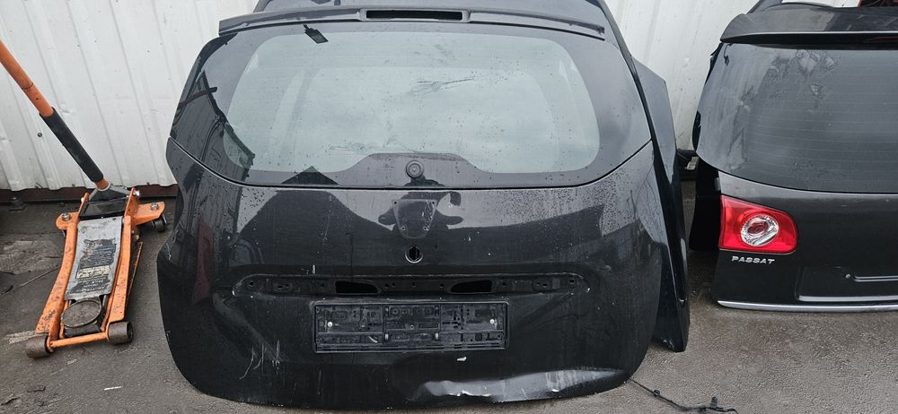 Dacia duster klapa tyl