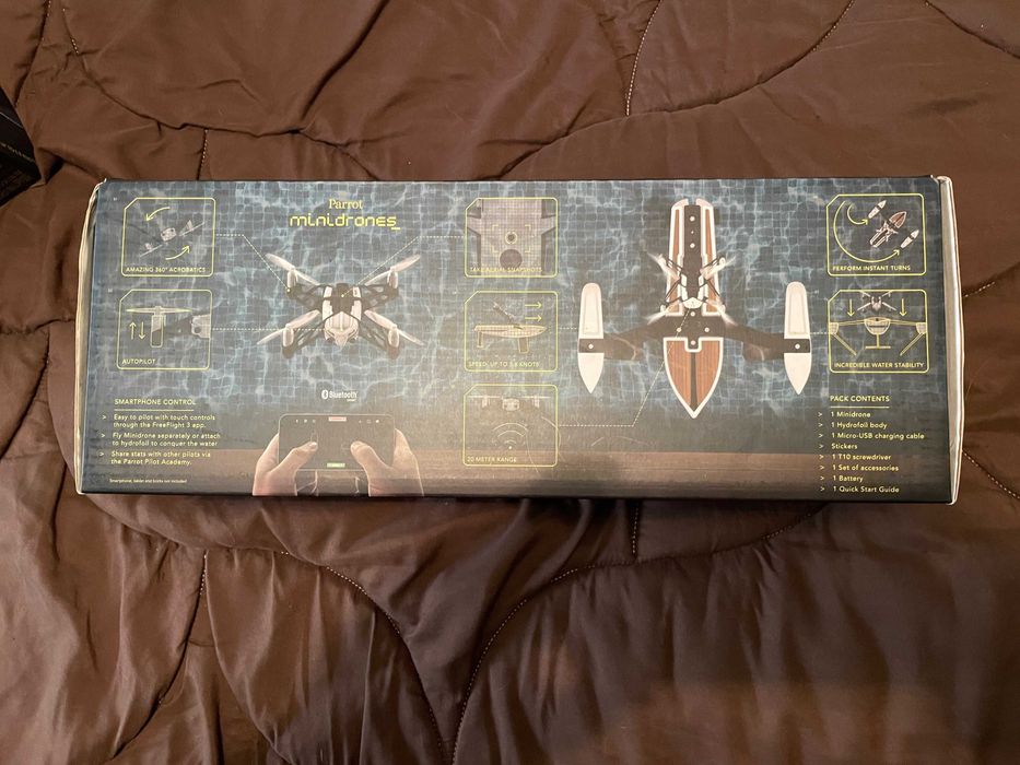 Parrot hydrofoil selado