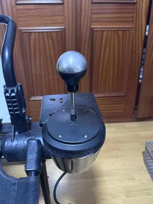 Thrustmaster TH8A