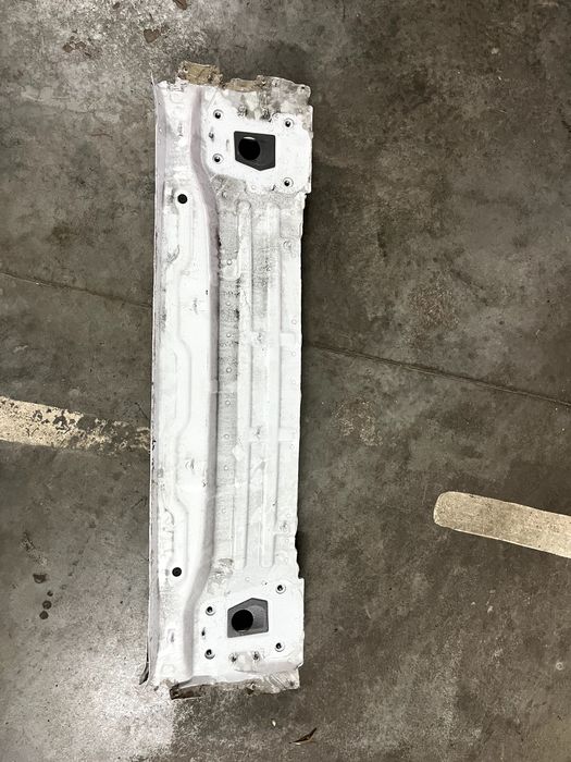 Підсилювач кузова задня панель Audi Q7 4m