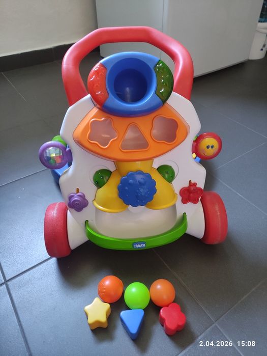 Pchacz jeździk firmy Chicco
