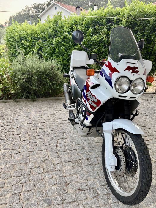 Africa Twin 750 RD07