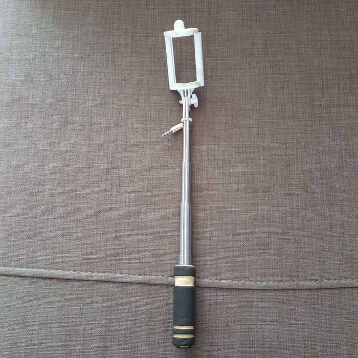 продам селфи палку для телефона