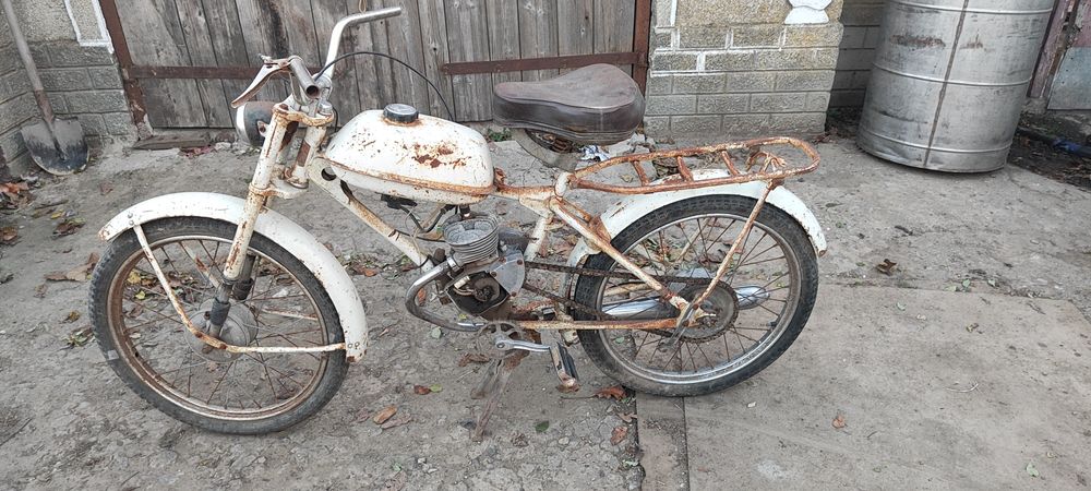 Продам мопед рига антиквариат