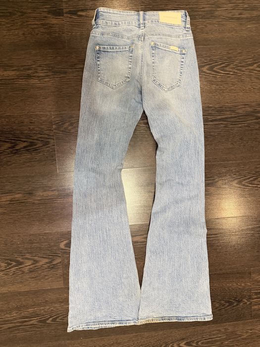 Жіночі джинси Stradivarius bootcut