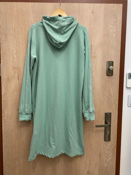 Bluza turkusowa top secret rozmiar 42