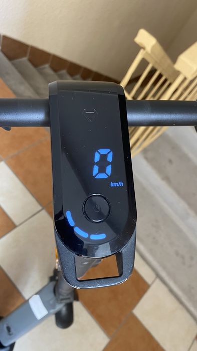 Електро самокат niu kqi1 pro