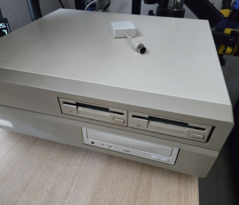 Amiga 2000 z rozszerzeniem RAM pod zorro II,  Hdmi, Ripple IDE Ata, CF