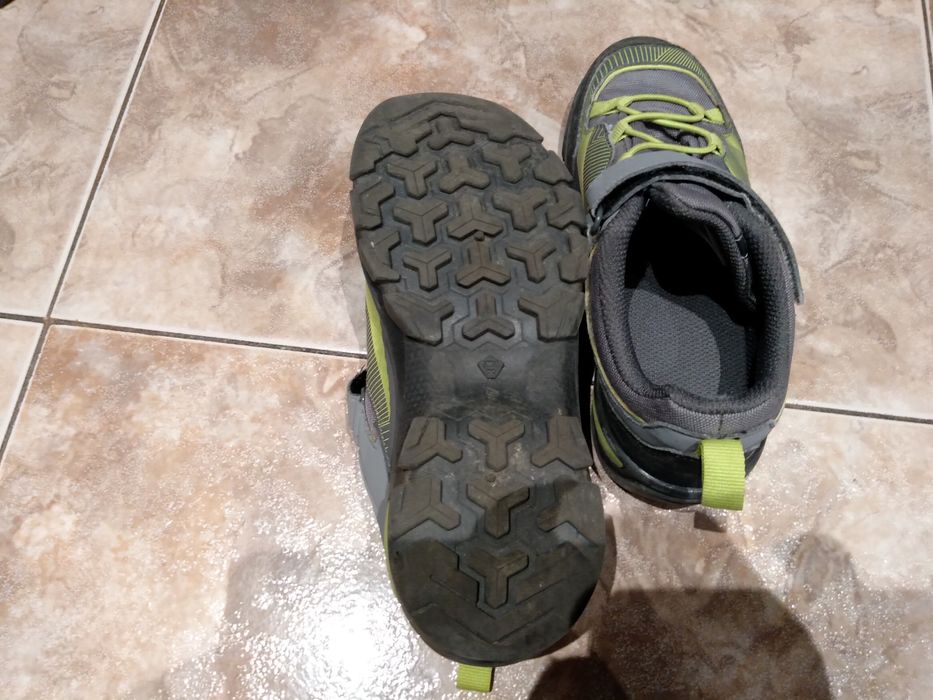 Sapatilhas Botas impermeáveis Decathlon