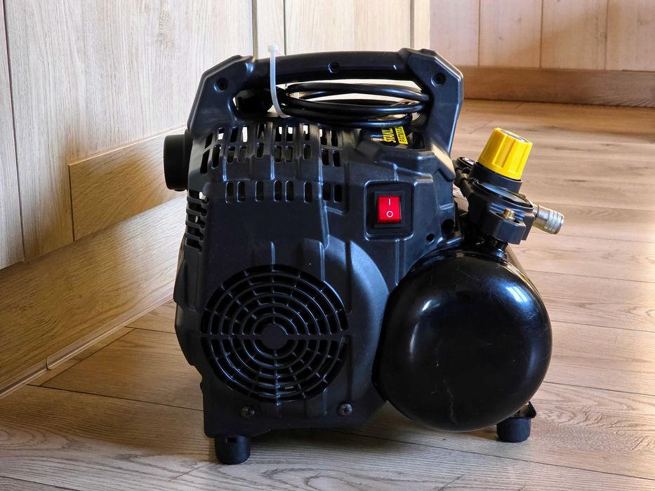 Cichy Mobilny Kompresor Stanley Fatmax 2-Tłokowy 59dB 1KM Sprężarka