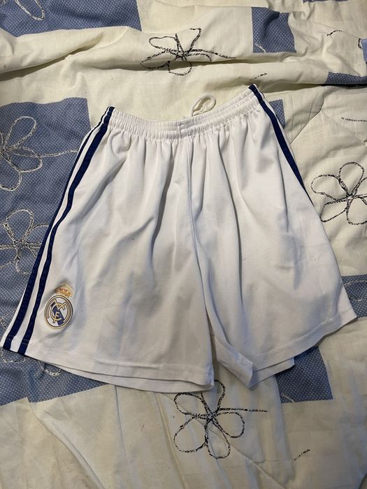 Шорты adidas унисекс б/у размер S