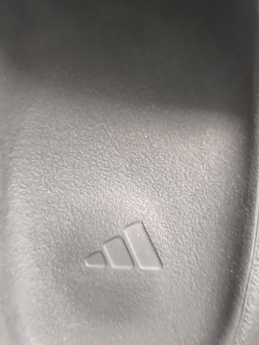 Дитячі шльопанці Adidas Yeezy slides розмір 34 21 см