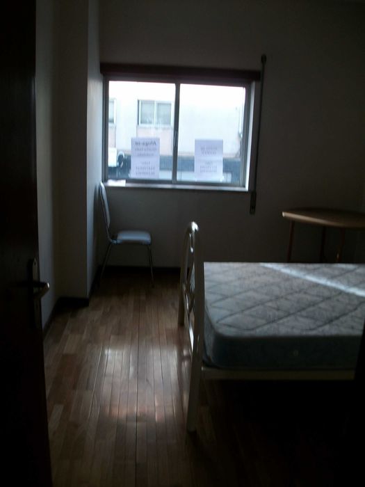 Quarto no Centro da Guarda
