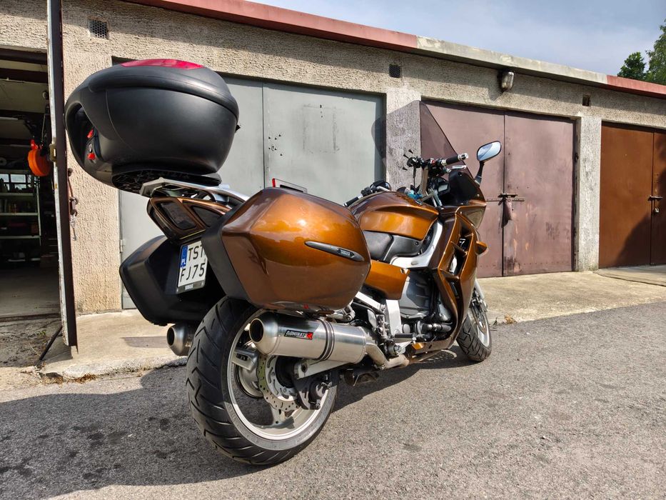 Sprzedam Yamahe FJR1300 2004 r