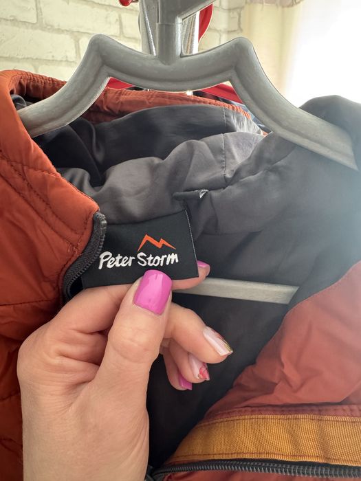 Весняна куртка на хлопчика,9-10 років