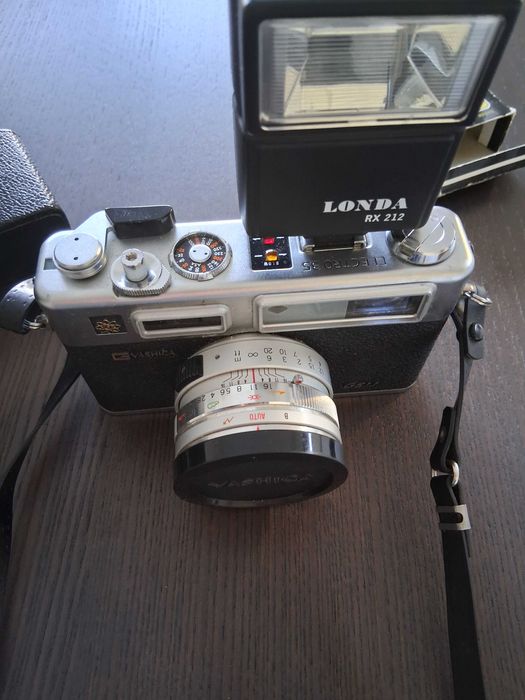 Máquina fotográfica Yashica Electro 35 GSN