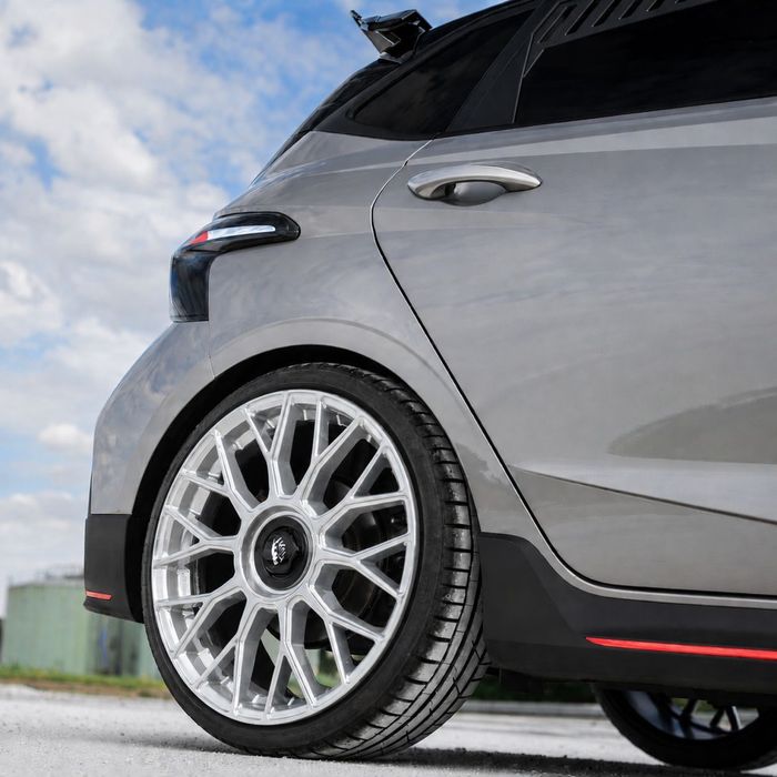 Felgi 18 cali koła wielosezonowe 7mm 5x112 i 5x120 bmw audi seat skoda vw mercedes golf e90 e91 a4 a3