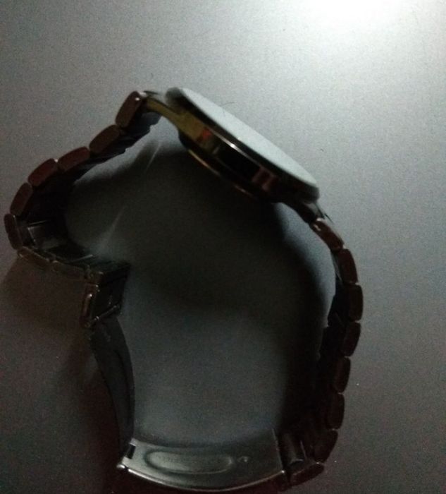 Часы наручные,продам