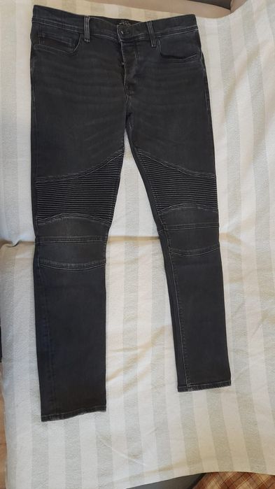 Spodnie męskie skinny River Island