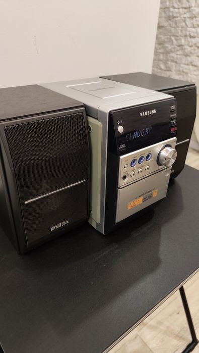 Музичний центр Samsung