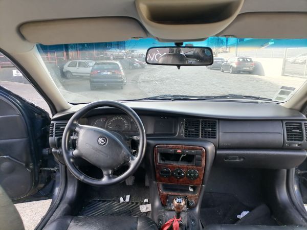 Para Peças Opel Vectra B Combi (J96)