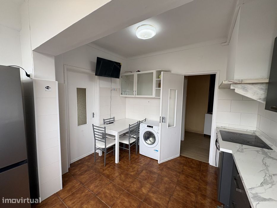 Quarto individual para Arrendamento – Setúbal | Avenida Jaime Cortesão