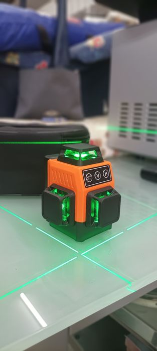 Лазерний рівень Hilda 3D mini 12 променів Зелені лінії