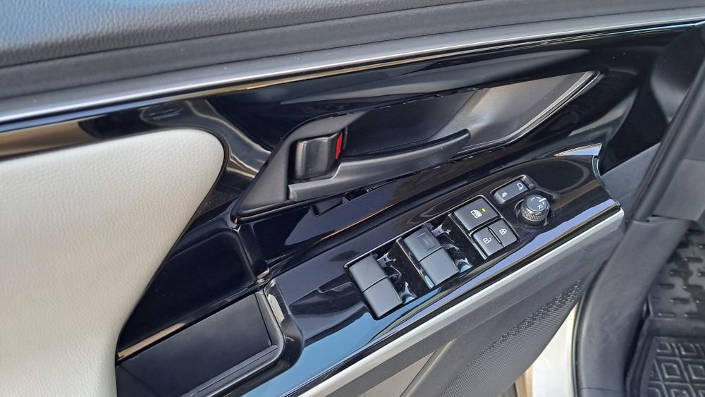 Продам Toyota BZ4X