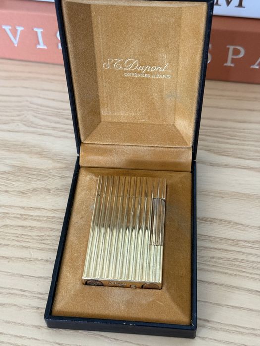 Isqueiro ST Dupont Ouro
