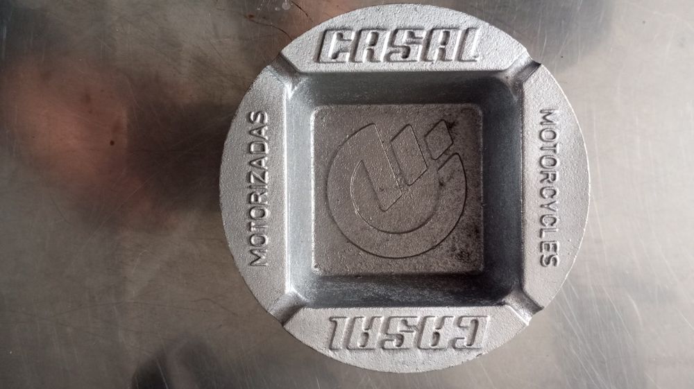 Cinzeiro metalúrgica casal