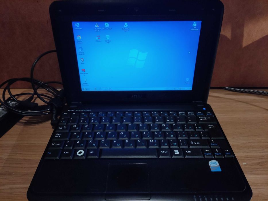 Нетбук MSI U90X Wind Notebook 2 Гб ОЗУ 120 Гбт винт 10,1 экран Intel Atom 1,6 GHz Wi-Fi Bluetooth ноутбук маленький стильный рабочий с зарядкой