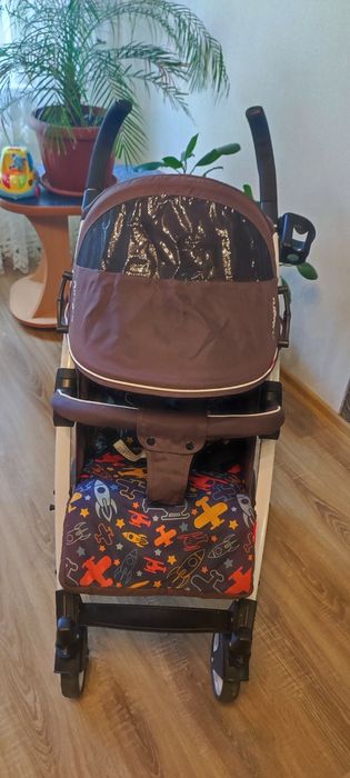 Прогулянкова коляска Carrello Allegro