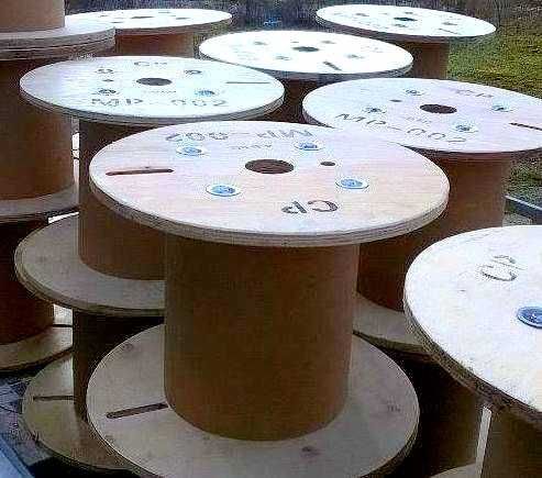 Szpule plastikowe, drewniane bębny kablowe, szpule sklejkowe, szpule