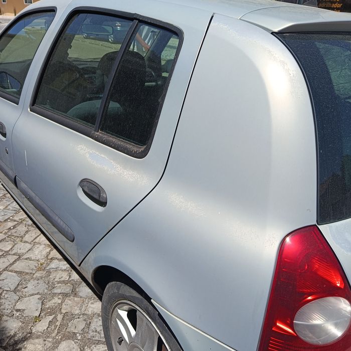 Renault Clio — fotografia 4