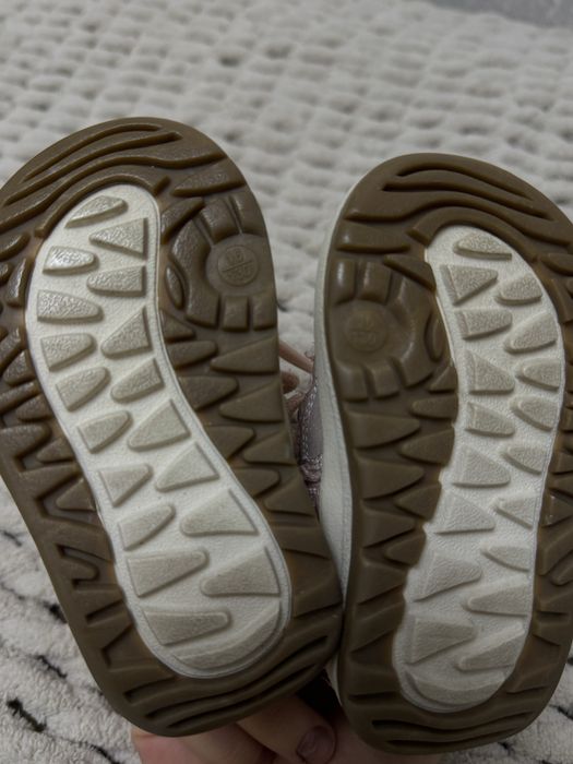 Взуття на дівчинку 12.5 (16 розмір)