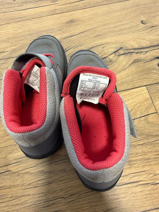 Sportowe buty Decathlon 30