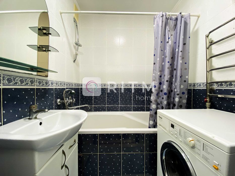 Продаж просторої 3к-квартири з сучасним ремонтом!82 м2! пр.Відродження