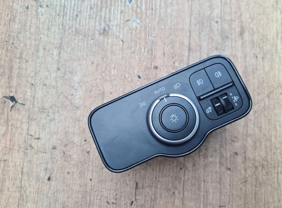 Przełącznik przycisk start stop blokada włącznik świateł USB  Mercedes