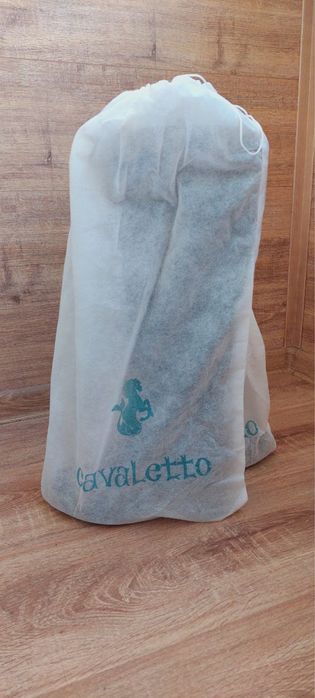 Осінні чоботи з натуральної шкіри welfare 38 розмір, стан новий