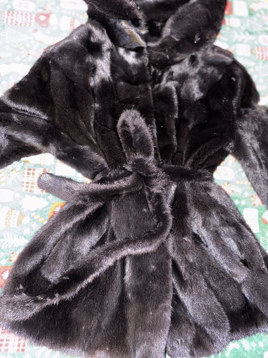 Futro z naturalnych norek Blackglama