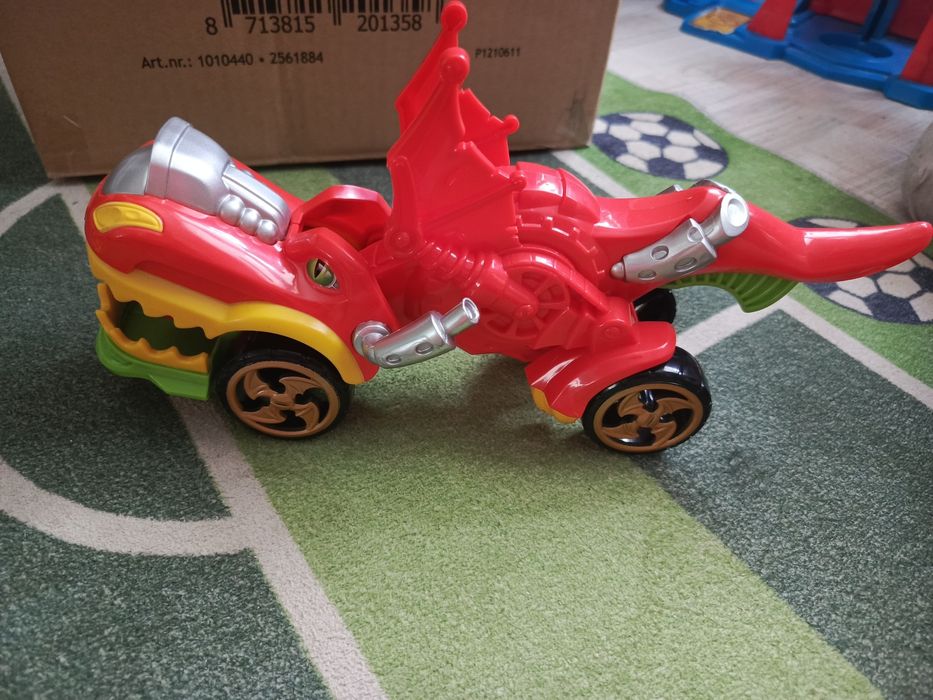 Sprzedam autka T Racers