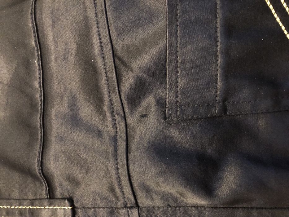 Spódnica czarna ołówkowa, śliski materiał r 34