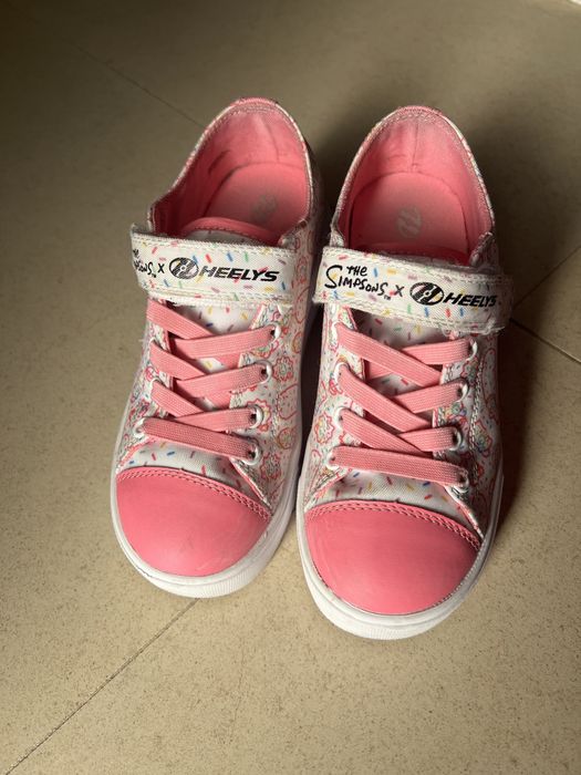 tenis com rodinhas heelys